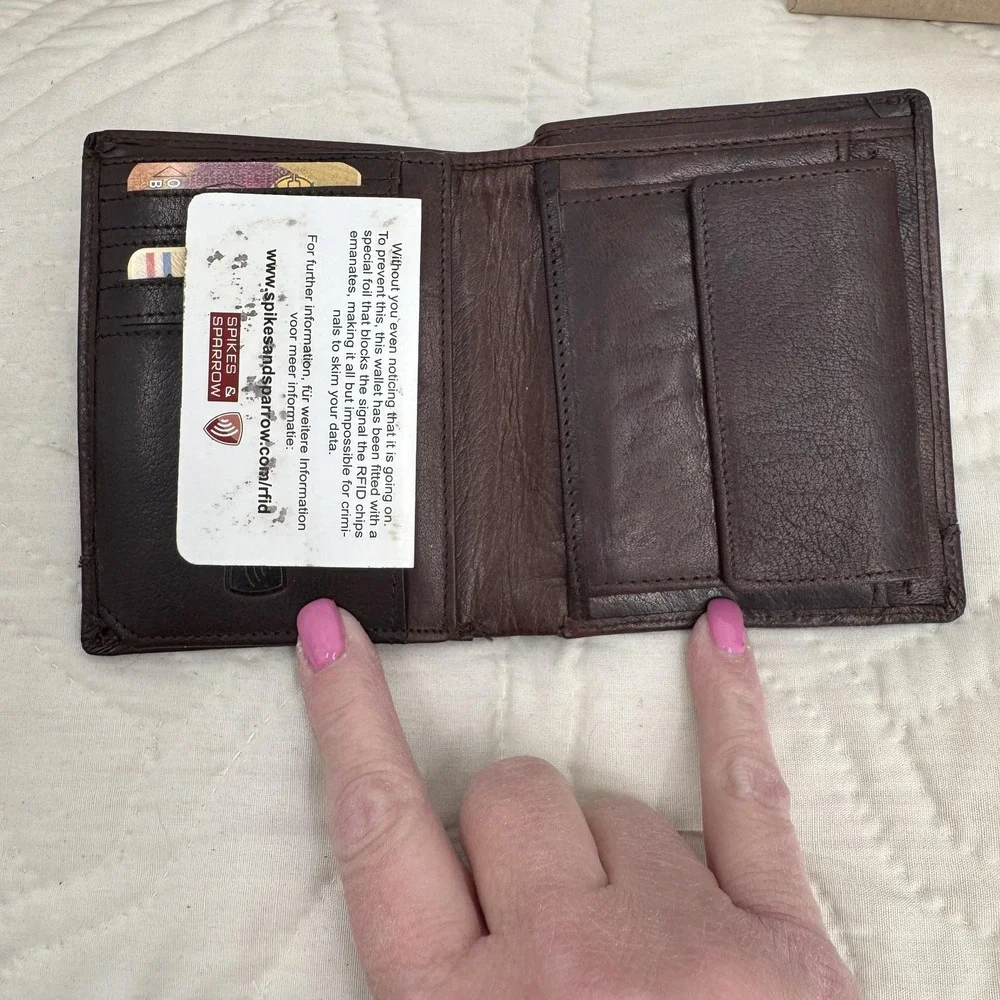 Spikes & Sparrow Mens Trifold Wallet OS Brown Leather RFID Rugged Classic